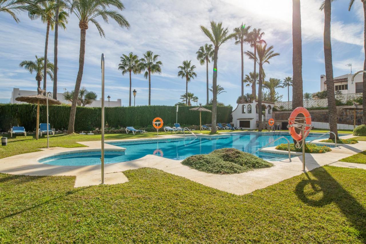 2261-Superb Apt On The Beach, On Duquesa Harbour Manilva Buitenkant foto