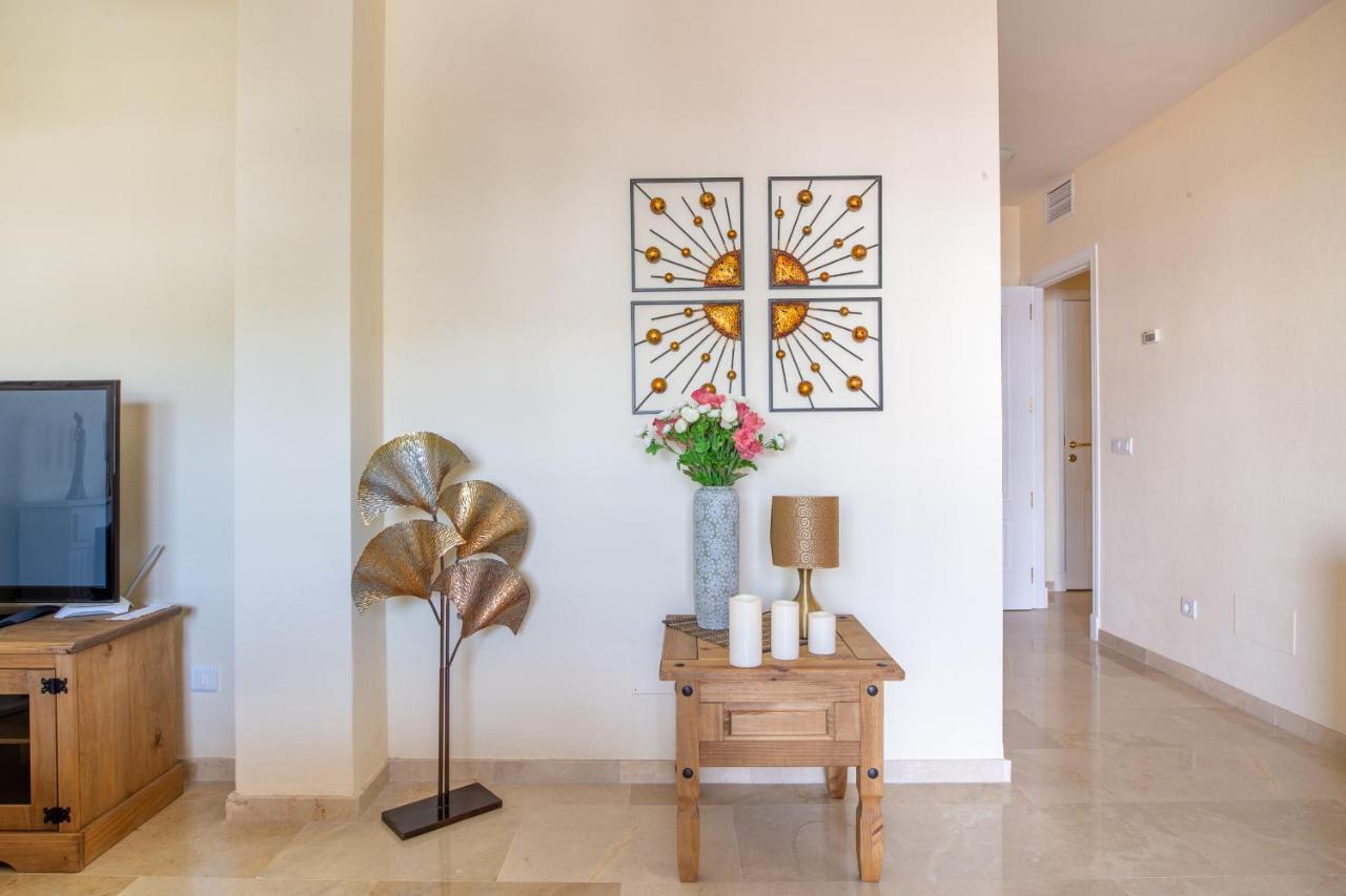 2261-Superb Apt On The Beach, On Duquesa Harbour Manilva Buitenkant foto