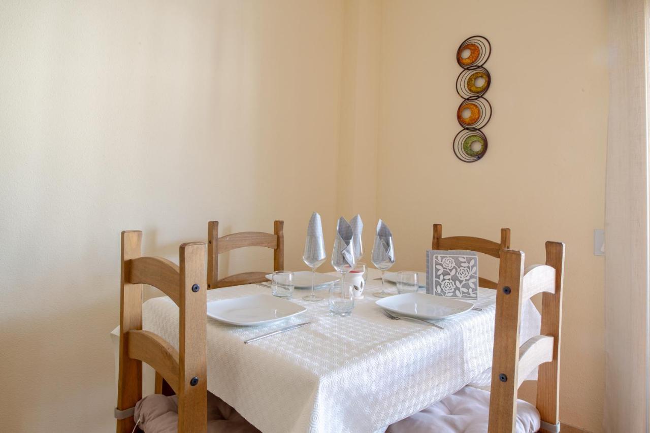 2261-Superb Apt On The Beach, On Duquesa Harbour Manilva Buitenkant foto