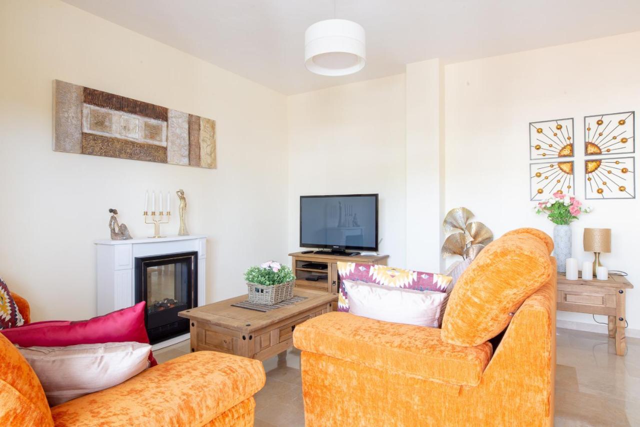 2261-Superb Apt On The Beach, On Duquesa Harbour Manilva Buitenkant foto