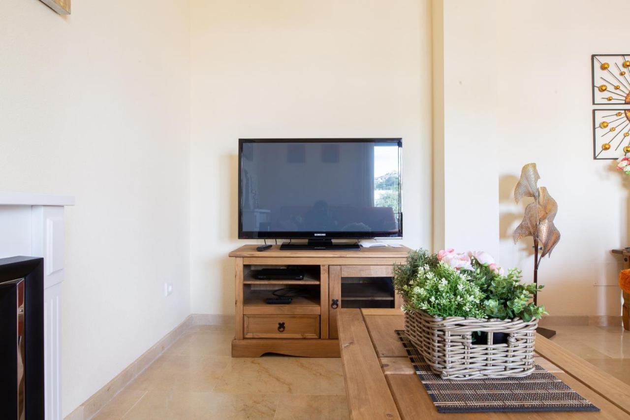 2261-Superb Apt On The Beach, On Duquesa Harbour Manilva Buitenkant foto