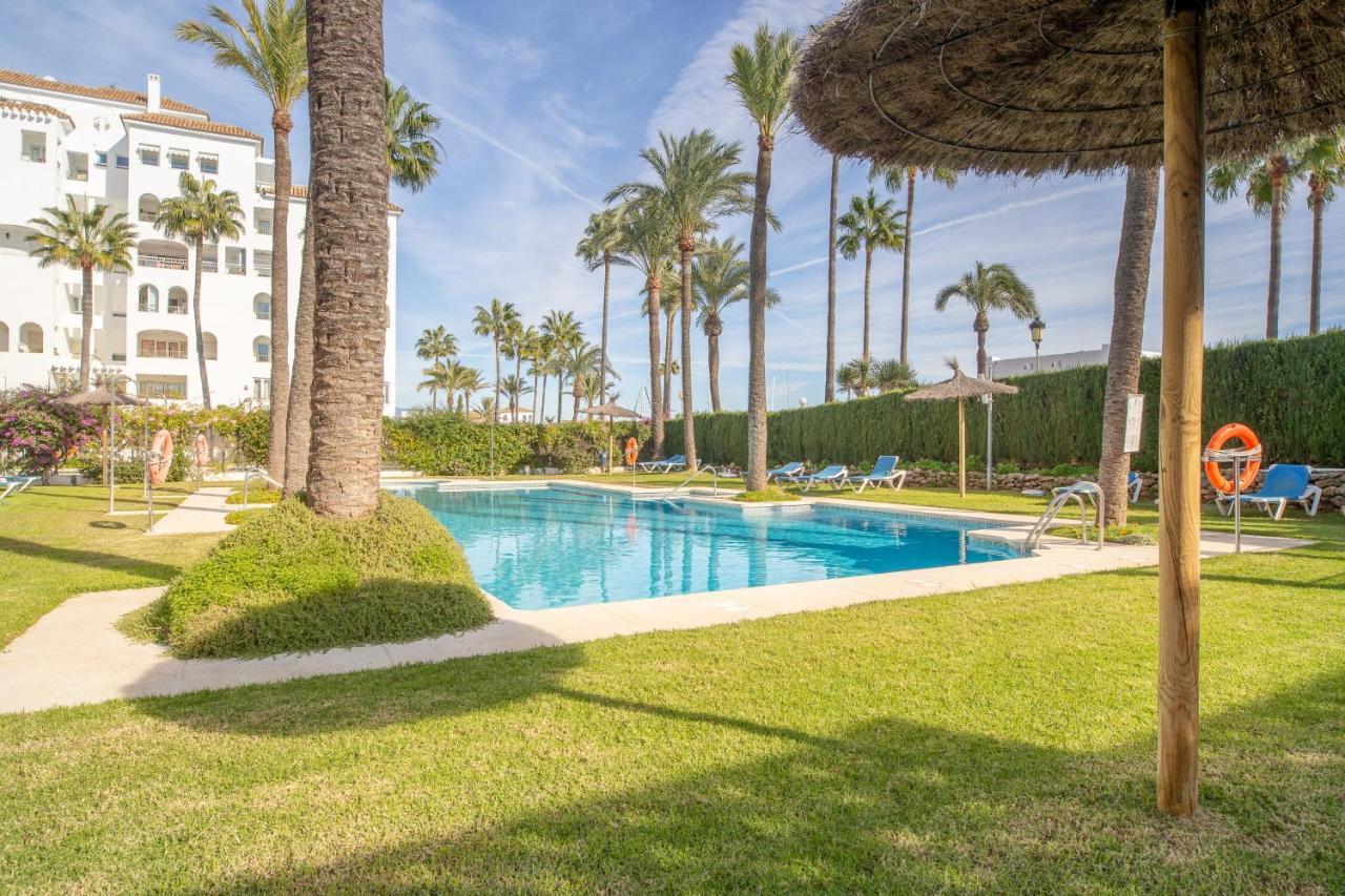 2261-Superb Apt On The Beach, On Duquesa Harbour Manilva Buitenkant foto