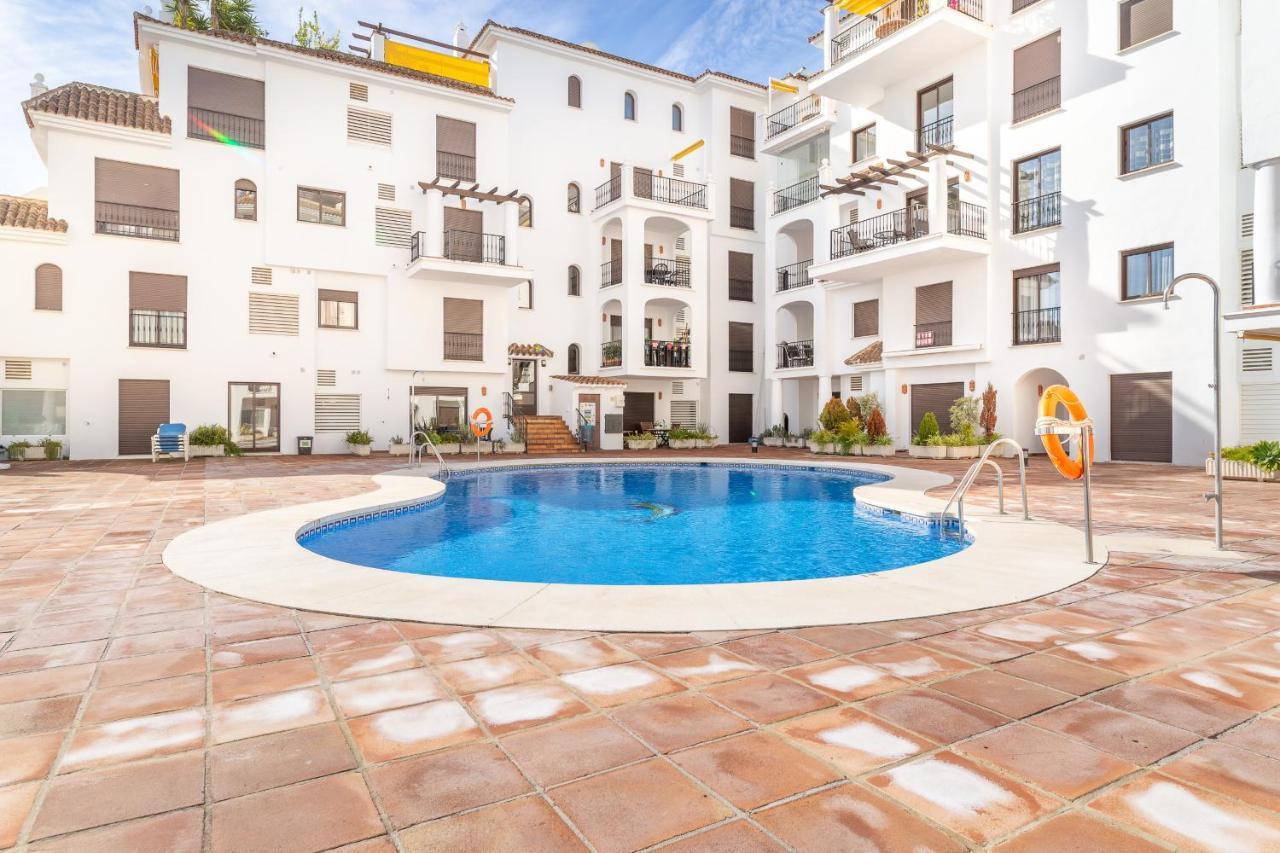 2261-Superb Apt On The Beach, On Duquesa Harbour Manilva Buitenkant foto