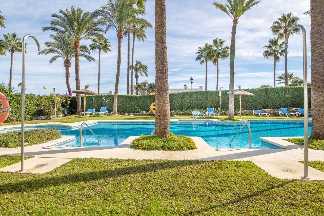 2261-Superb Apt On The Beach, On Duquesa Harbour Manilva Buitenkant foto