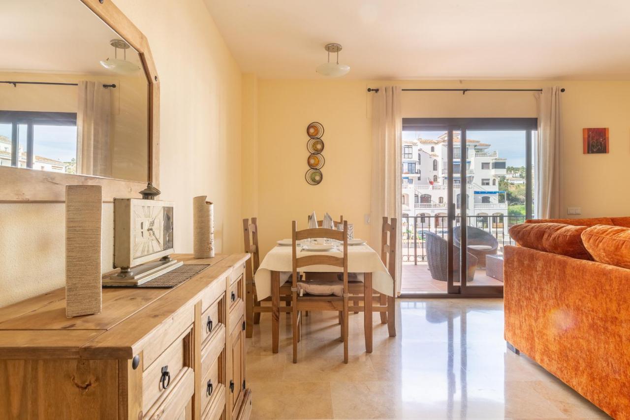2261-Superb Apt On The Beach, On Duquesa Harbour Manilva Buitenkant foto