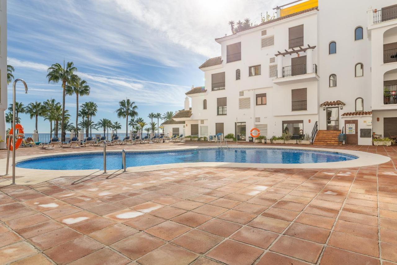 2261-Superb Apt On The Beach, On Duquesa Harbour Manilva Buitenkant foto